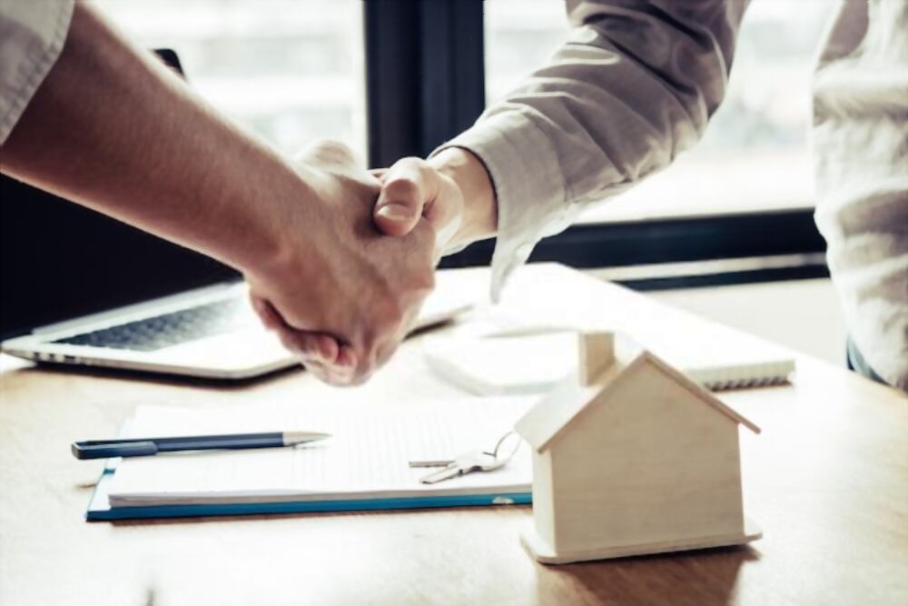 4 Important Things to Know Before Selling Your House to a Professional Home Buyer